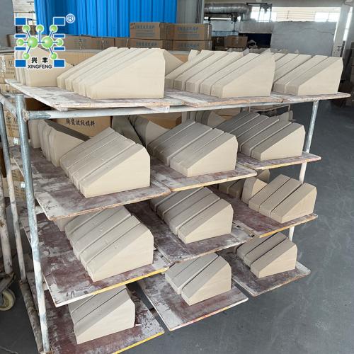 与蜂窝陶瓷蓄热体配套使用挡板砖 挡火砖 篦子砖多孔刚玉质挡板